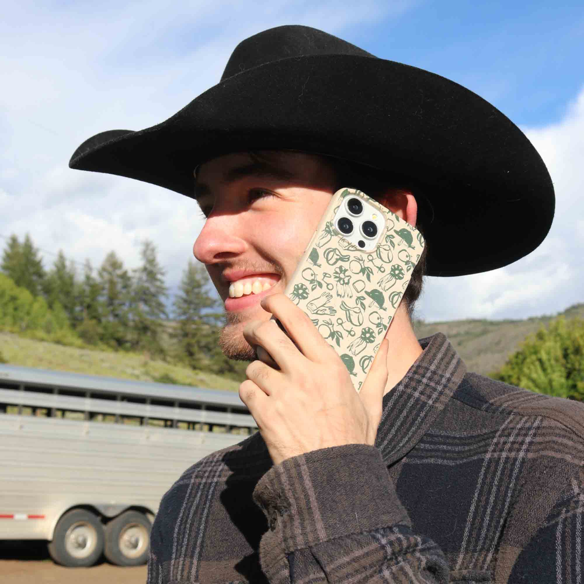 London Fog Equestrian iPhone 16 Case - image 2