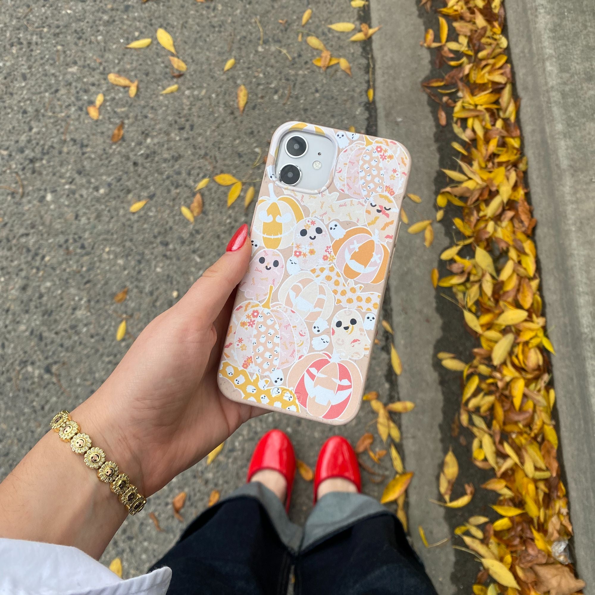 Seashell Pumpkin Patch iPhone 15 Plus Case - image 4