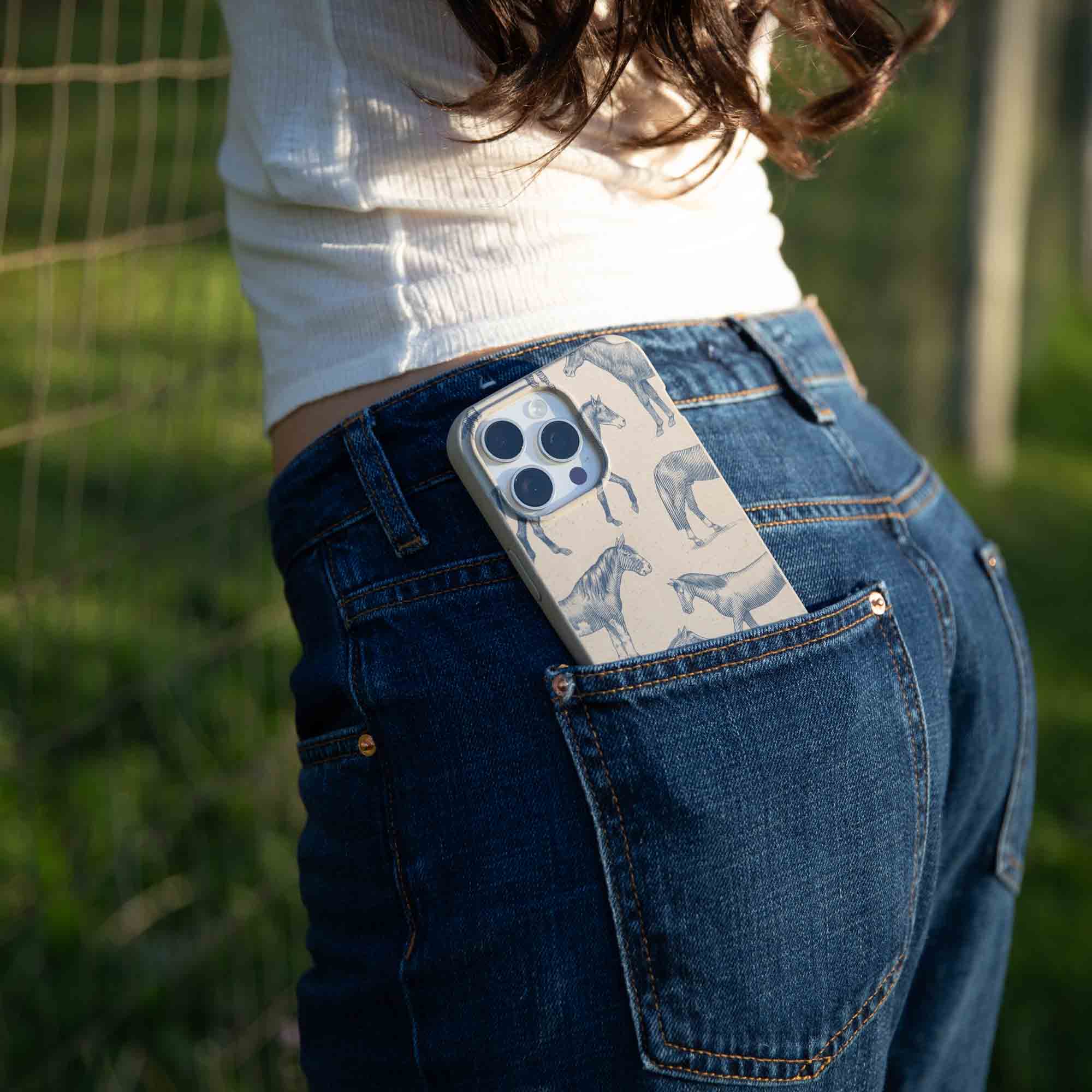 London Fog Vintage Gallop iPhone 14 Plus Case - image 3