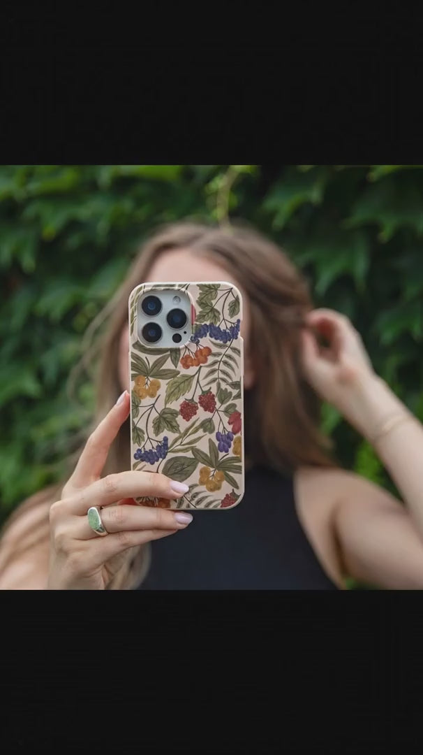 Seashell Fall Berries iPhone 16 Pro Max Case - Product video demonstration