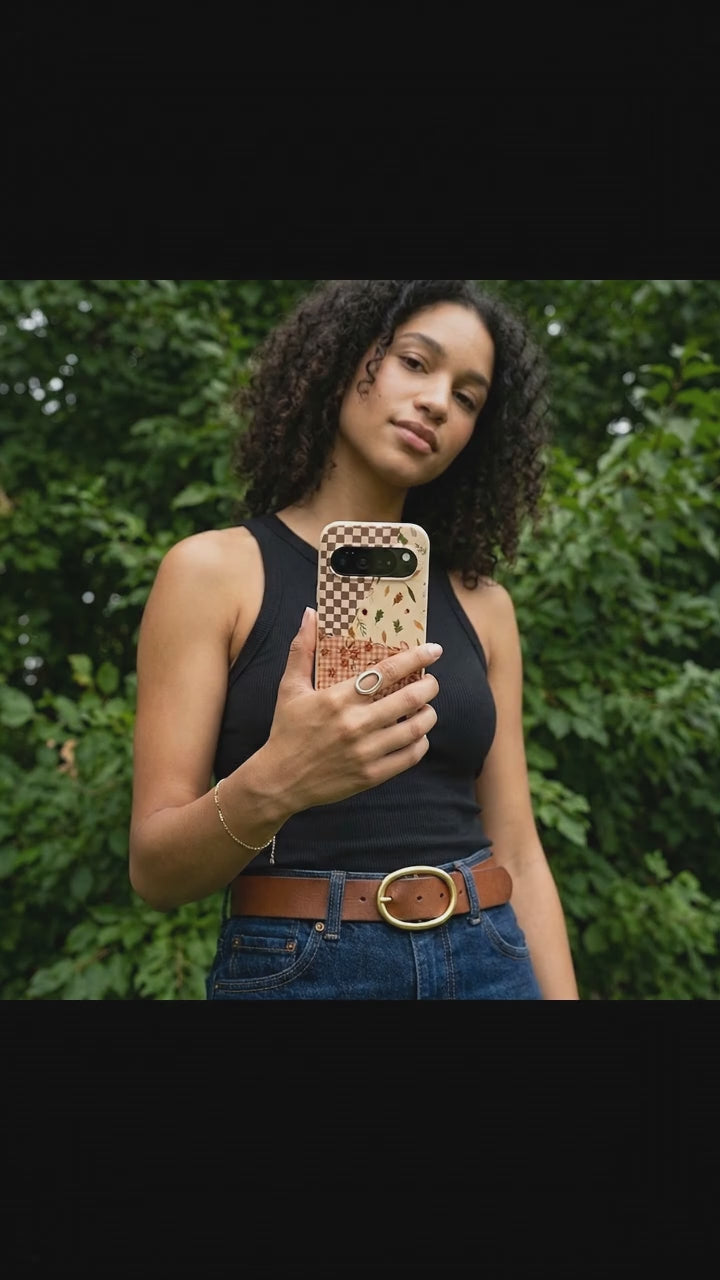 Seashell Autumn Quilt Google Pixel 10 Pro XL Case - Product video demonstration